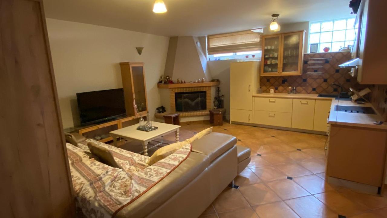 Seaside Family Apartment - Kalamata Faraí Zewnętrze zdjęcie